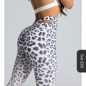 Noire Blanc leggings